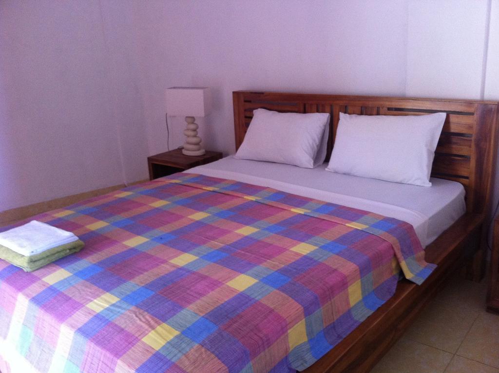 Amed Sari Beach Guesthouse Kamer foto